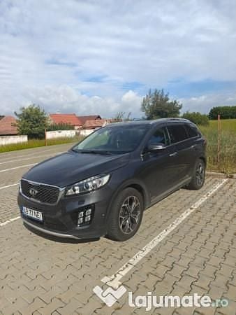 Gri Utilizat 2015 Kia Sorento 2 SUV | 16.500 EUR (Super Preț) - Imagine 1/4