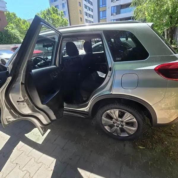 Utilizat 2019 Suzuki Vitara SUV | 15.100 EUR (Preț OK) - Imagine 1/4