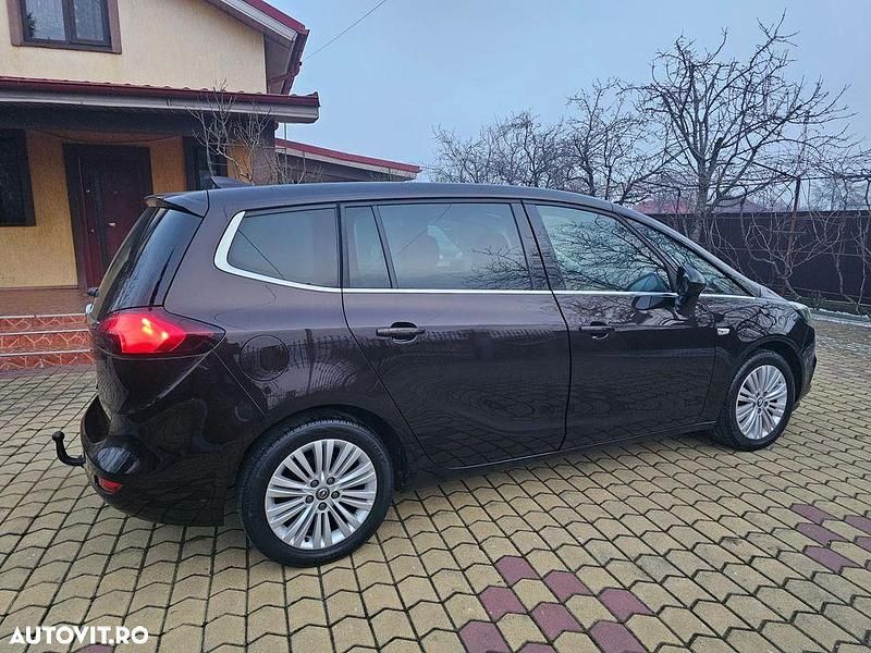 Second-hand Opel Zafira Tourer Business Edition 136 CP (100 kW) 2017 Culoaremaro Monovolum