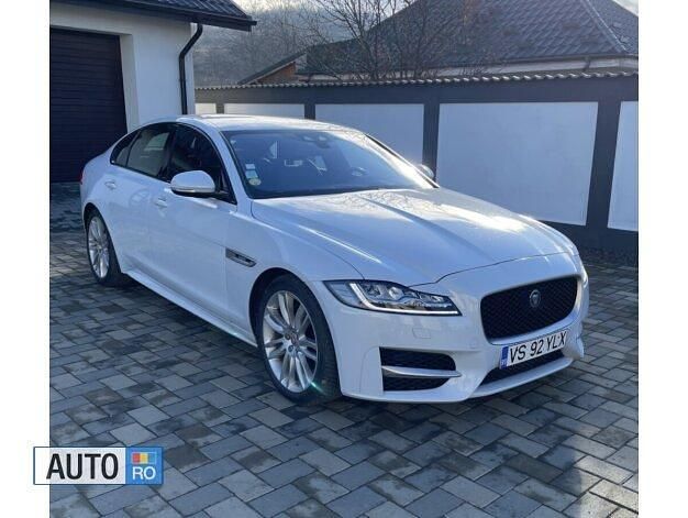 Culoarealb Utilizat 2016 Jaguar XF R-Sport Berlinǎ | 21.000 EUR - Imagine 1/4