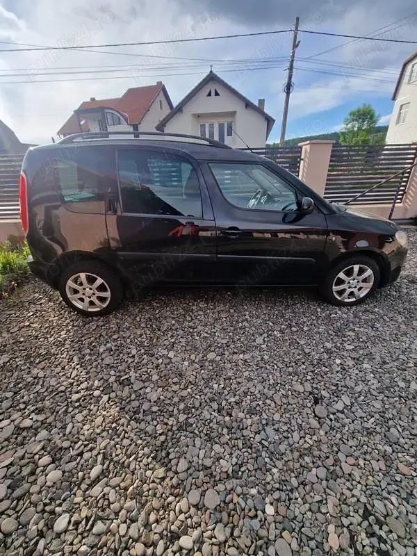 Utilizat 2009 Skoda Roomster Monovolum | 2.990 EUR - Imagine 1/4