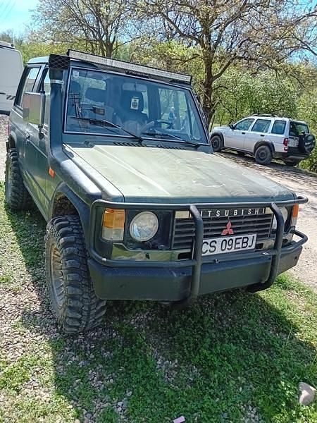 Utilizat 1988 Mitsubishi Pajero SUV | 4.300 EUR - Imagine 1/4
