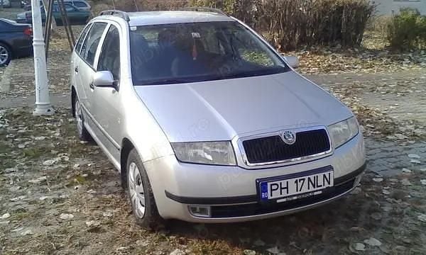 Argintiu Utilizat 2004 Skoda Fabia Elegance Hatchback | 1.650 EUR (Preț OK) - Imagine 1/4