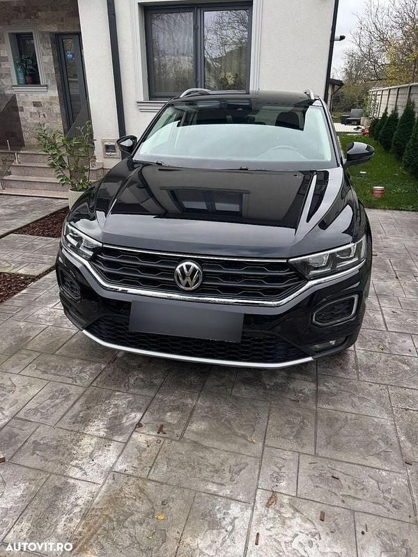 Culoarenegru Utilizat 2019 VW T-Roc SUV | 17.500 EUR (Scump) - Imagine 1/4