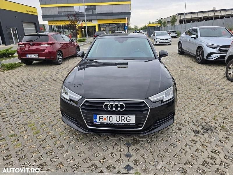 Culoarenegru Utilizat 2016 Audi A4 Berlinǎ | 17.500 EUR (Preț OK) - Imagine 1/4