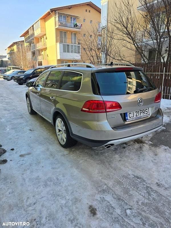 Second-hand VW Passat Edition 177 CP (130 kW) 2013 Culoareargint Break