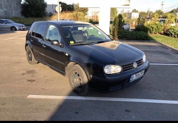 Second-hand VW Golf IV 101 CP (74 kW) 2003 Negru Hatchback