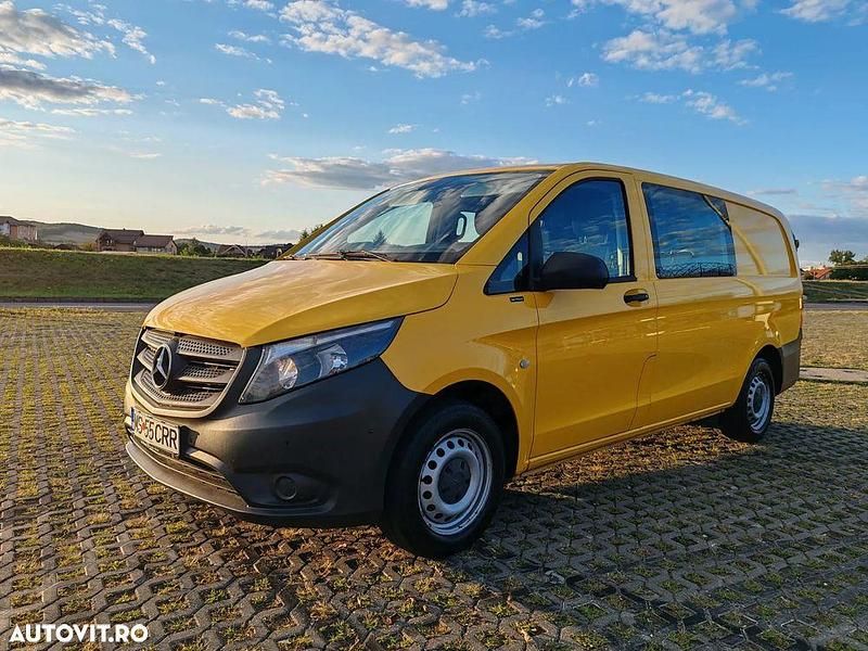 Second-hand Mercedes Vito 136 CP (100 kW) 2016 Culoaregalbeuriu Van