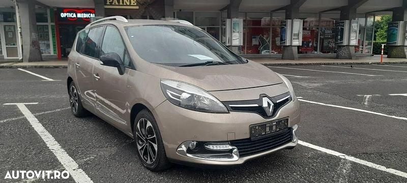 Culoarebej Utilizat 2015 Renault Grand Scénic III Bose Edition Monovolum | 6.490 EUR (Preț OK) - Imagine 1/4
