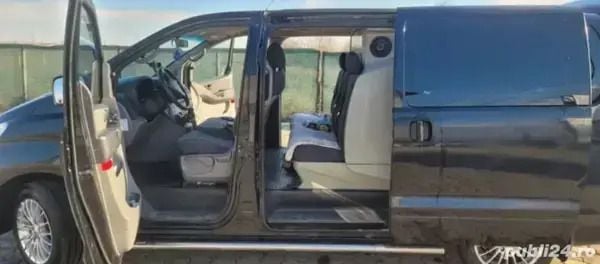 Utilizat 2008 Hyundai H-1 Monovolum | 7.500 EUR - Imagine 1/4