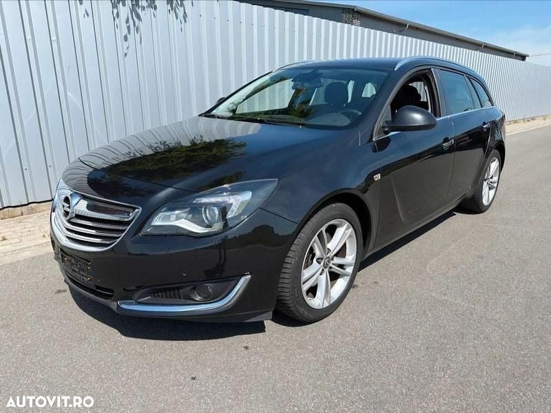 Culoarenegru Utilizat 2014 Opel Insignia Break | 7.999 EUR (Preț OK) - Imagine 1/4