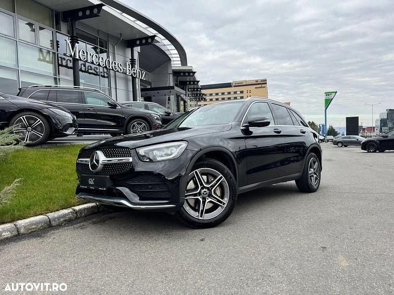 Culoarenegru Utilizat 2020 Mercedes GLC300 AMG line Plus SUV | 35.990 EUR (Super Preț) - Imagine 1/4
