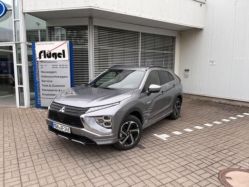 Utilizat 2022 Mitsubishi Eclipse Cross Plus SUV | 33.874 EUR - Imagine 1/1