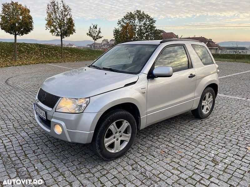 Culoareargint Utilizat 2006 Suzuki Grand Vitara SUV | 4.499 EUR (Preț OK) - Imagine 1/4