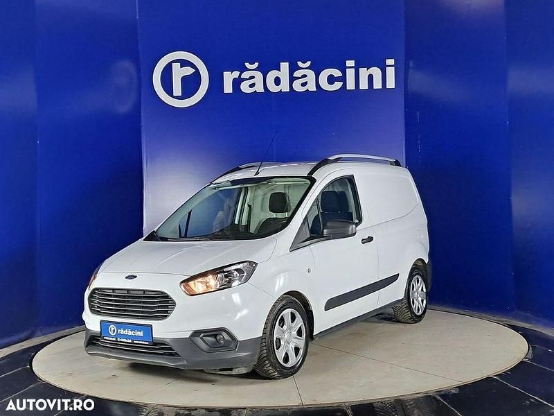 Alb Utilizat 2020 Ford Tourneo Courier Monovolum | 8.450 EUR (Super Preț) - Imagine 1/4