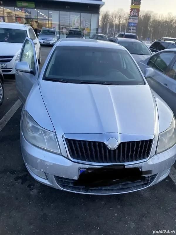 Second-hand 2010 Skoda Octavia Berlinǎ | 2.500 EUR (Super Preț) - Imagine 1/4