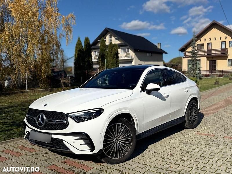 Culoarealb Utilizat 2025 Mercedes 200 Coupe | 68.000 EUR - Imagine 1/4