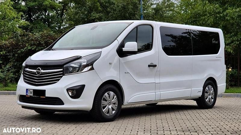 Culoarealb Utilizat 2017 Opel Vivaro Van | 11.400 EUR (Preț bun) - Imagine 1/4