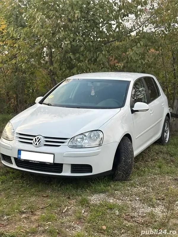 Alb Utilizat 2007 VW Golf V Hatchback | 2.400 EUR (Preț bun) - Imagine 1/4