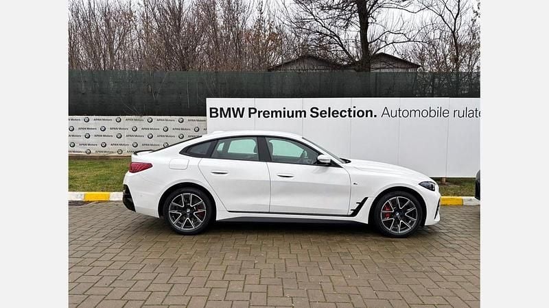 Second-hand BMW i4 Comfort Edition 294 kW (401 CP) 2025 Alb alpine Berlinǎ