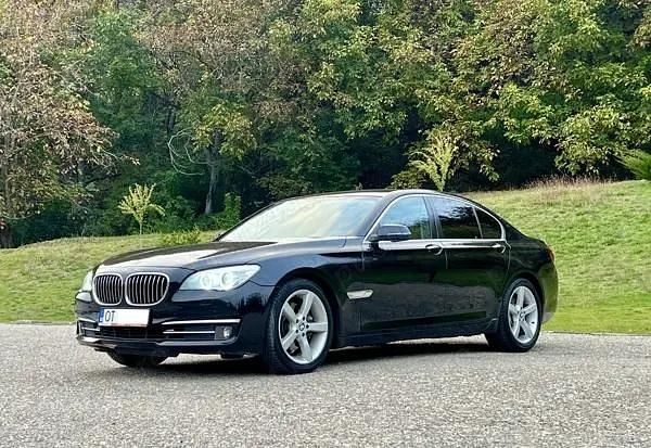 Utilizat 2013 BMW 730 Berlinǎ | 11.750 EUR (Super Preț) - Imagine 1/4