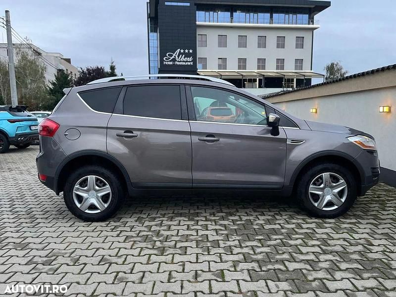Culoaregri Utilizat 2013 Ford Kuga Titanium SUV | 8.500 EUR (Preț bun) - Imagine 1/4