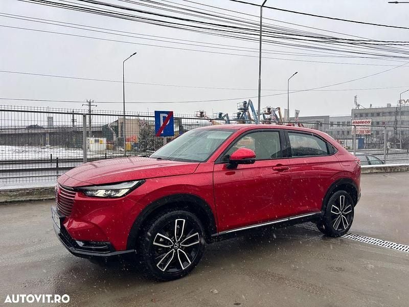 Second-hand Honda HR-V Advance 107 CP (78 kW) 2022 Culoarerosu SUV
