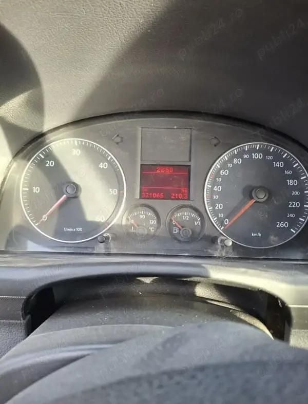 Second-hand VW Touran 105 CP (77 kW) 2009 Monovolum