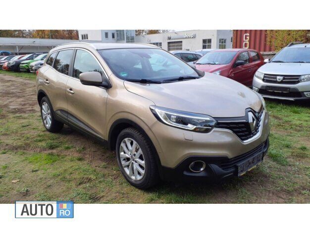 Bej Utilizat 2017 Renault Kadjar SUV | 10.990 EUR (Preț OK) - Imagine 1/4