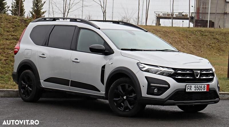 Culoareargint Second-hand 2023 Dacia Jogger Monovolum | 11.500 EUR (Preț OK) - Imagine 1/4