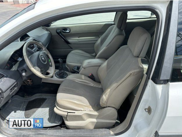 Second-hand Renault Mégane Coupé 86 CP (63 kW) 2006 Alb Coupe