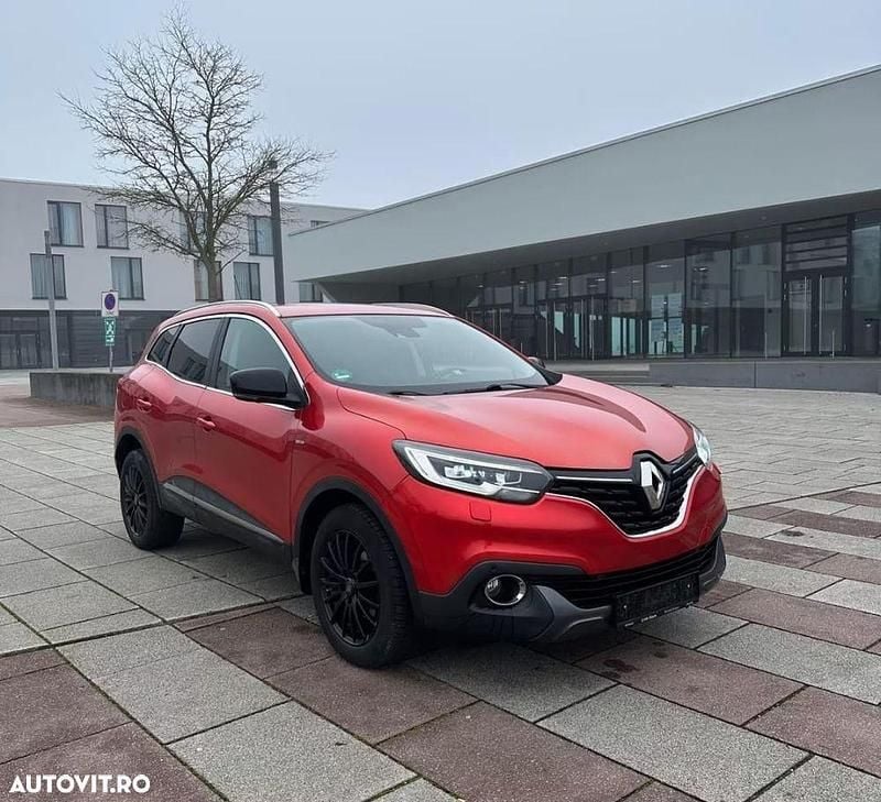 Culoarerosu Utilizat 2016 Renault Kadjar Intens SUV | 11.850 EUR (Preț bun) - Imagine 1/4