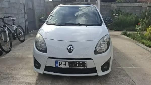 Alb Utilizat 2010 Renault Twingo Night&Day Hatchback | 2.500 EUR - Imagine 1/4
