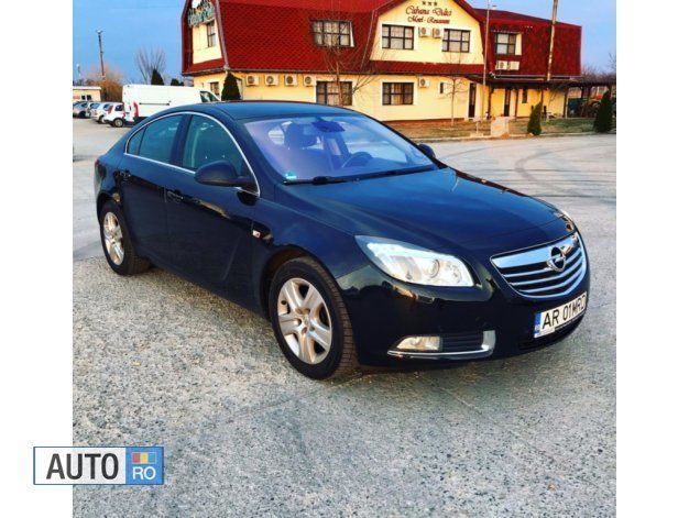 Negru Utilizat 2010 Opel Insignia Berlinǎ | 6.890 EUR - Imagine 1/4