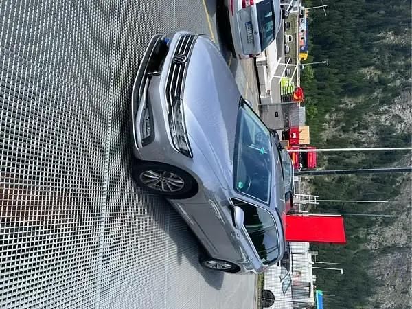 Utilizat 2022 VW Passat Break | 23.000 EUR (Preț OK) - Imagine 1/4