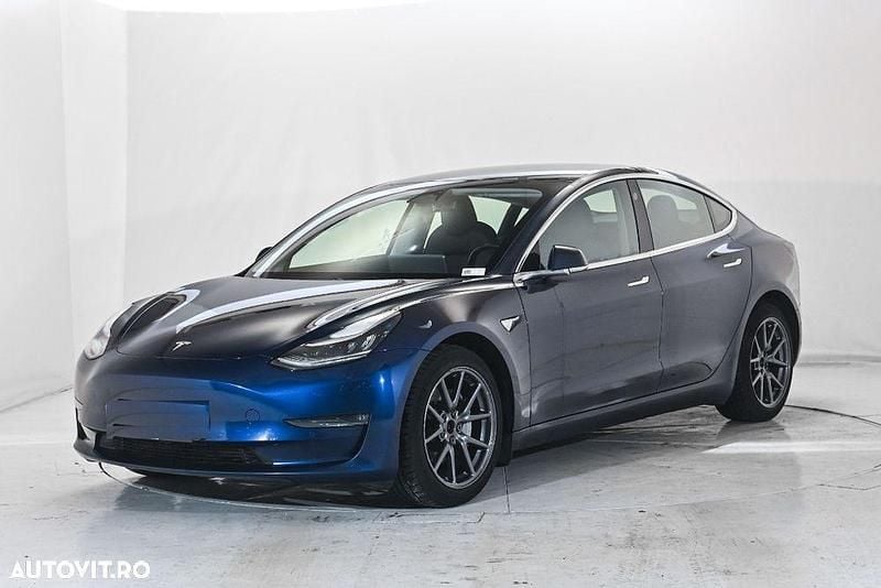 Culoarealbastru Utilizat 2019 Tesla Model 3 Berlinǎ | 18.900 EUR (Super Preț) - Imagine 1/4
