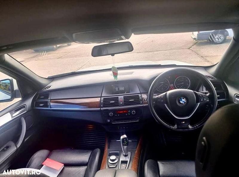 Second-hand BMW X5 235 CP (172 kW) 2009 Culoarealb SUV