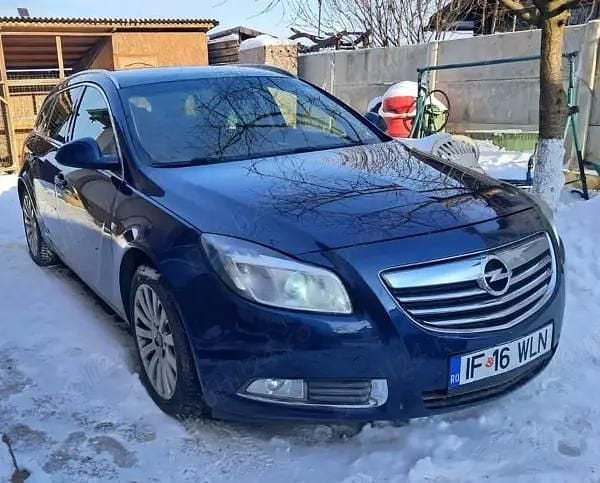 Second-hand Opel Insignia Sport 131 CP (96 kW) 2011 Albastru Break