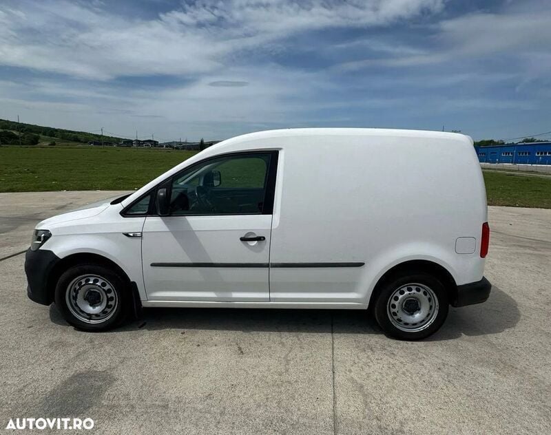 Second-hand VW Caddy 102 CP (75 kW) 2017 Alb Monovolum