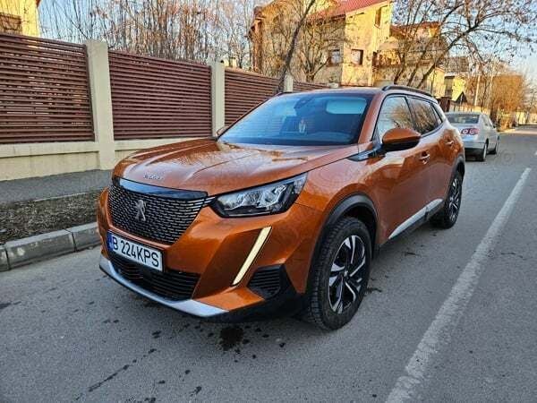 Second-hand 2020 Peugeot 2008 SUV | 14.900 EUR (Preț OK) - Imagine 1/4
