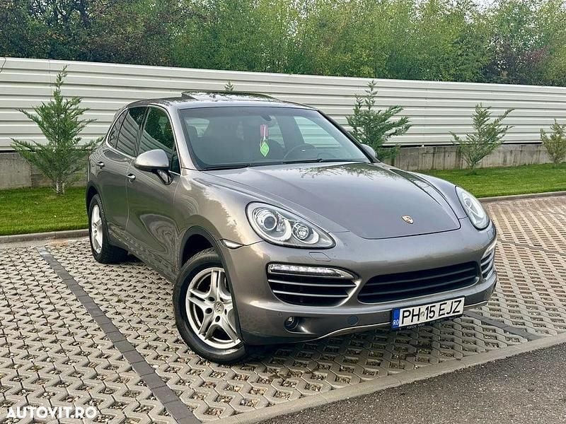 Culoaregri Utilizat 2012 Porsche Cayenne SUV | 15.850 EUR (Preț OK) - Imagine 1/4