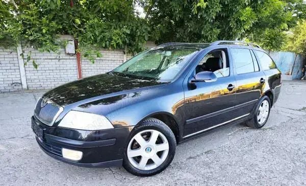 Utilizat 2007 Skoda Octavia Hatchback | 3.290 EUR (Preț OK) - Imagine 1/4