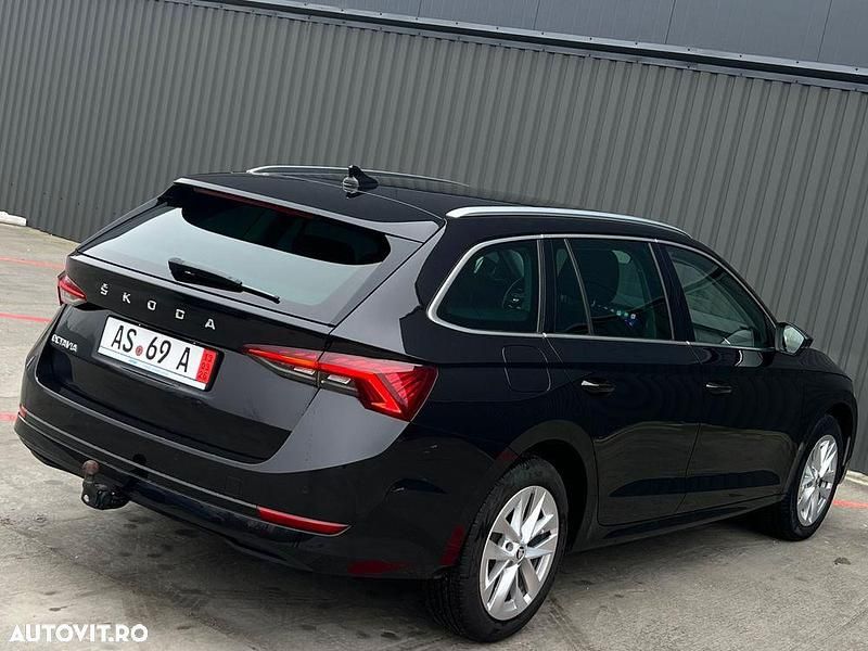 Second-hand Skoda Octavia First Edition 150 CP (110 kW) 2021 Culoarenegru Break