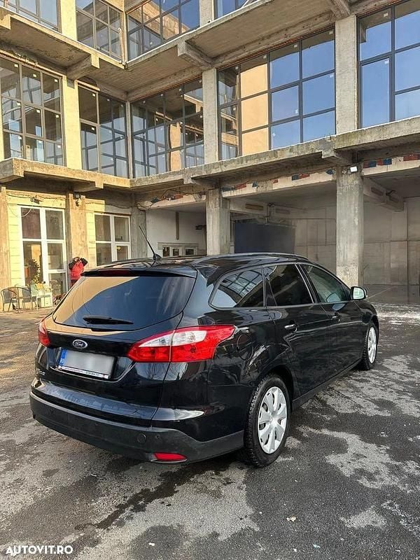 Culoarenegru Second-hand 2012 Ford Focus Trend Break | 4.450 EUR (Preț bun) - Imagine 1/4