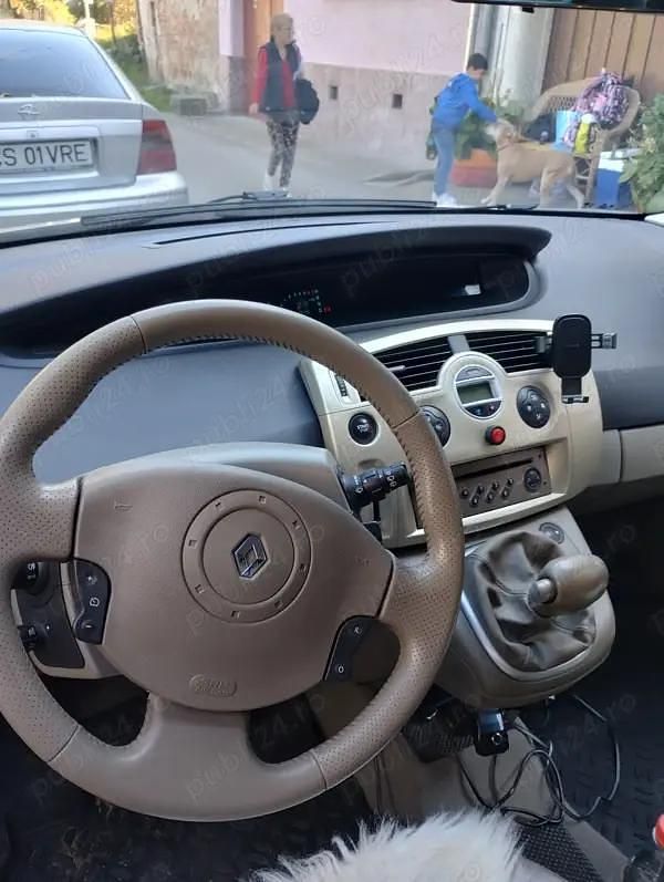 Utilizat 2006 Renault Grand Scénic II Monovolum | 2.400 EUR - Imagine 1/4
