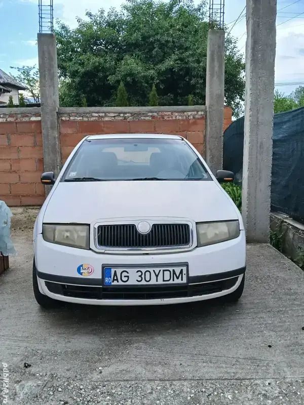 Utilizat 2005 Skoda Fabia Hatchback | 3.650 EUR (Scump) - Imagine 1/4