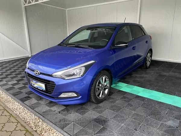 Second-hand Hyundai i20 84 CP (61 kW) 2018 Albastru Hatchback