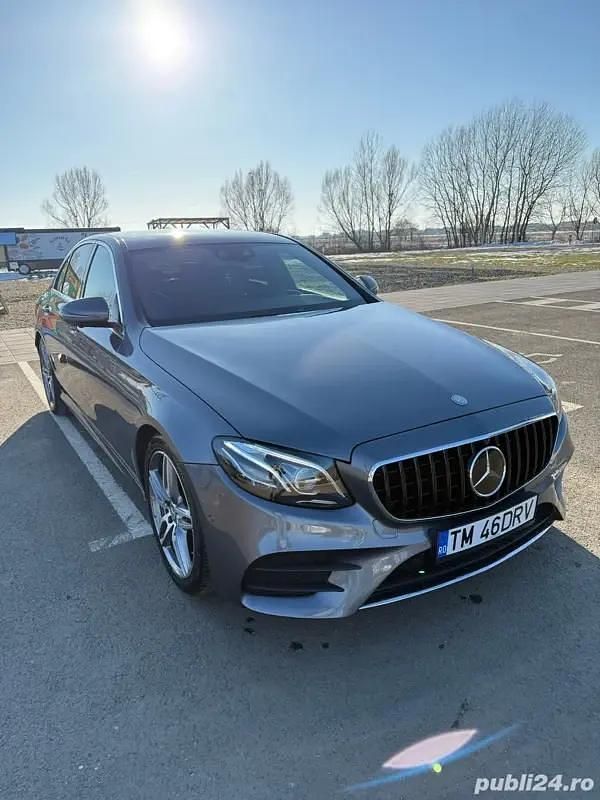 Utilizat 2016 Mercedes E200 AMG line Berlinǎ | 22.450 EUR (Preț bun) - Imagine 1/4