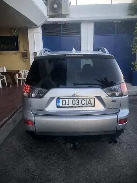 Second-hand Mitsubishi Outlander 140 CP (102 kW) 2008 Gri SUV