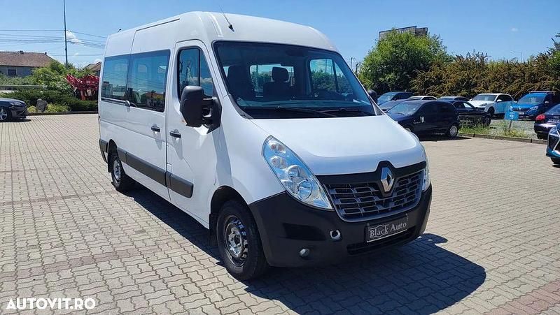 Second-hand Renault Master 144 CP (105 kW) 2019 Culoarealb Van